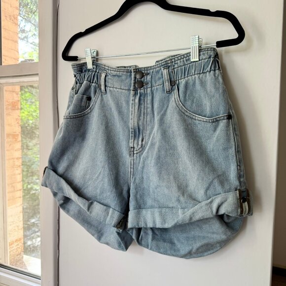New Free People One Teaspoon Mid Rise Slouchy Cuffed Jean Shorts Light Wash 27 - Picture 3 of 7